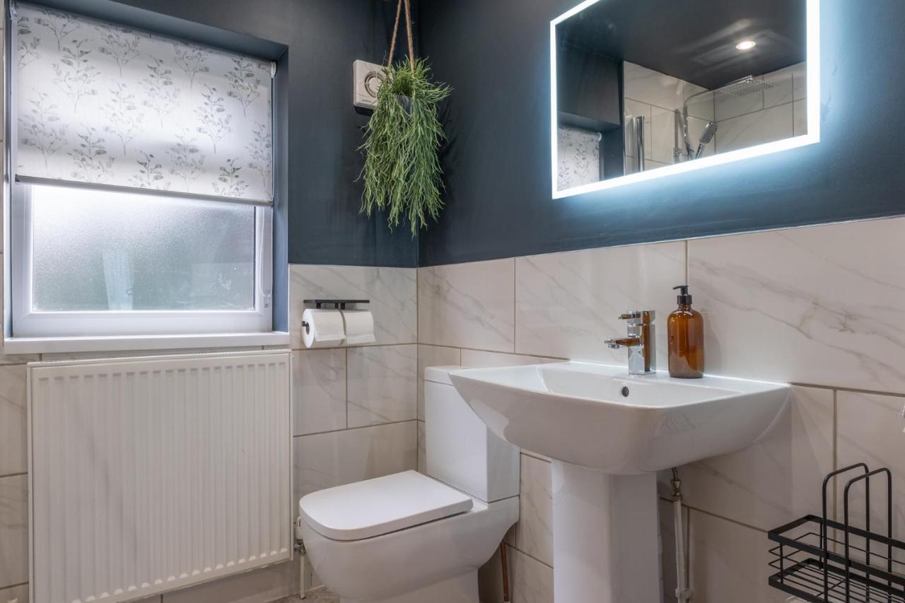Hazel House Apartman West Bromwich Kültér fotó